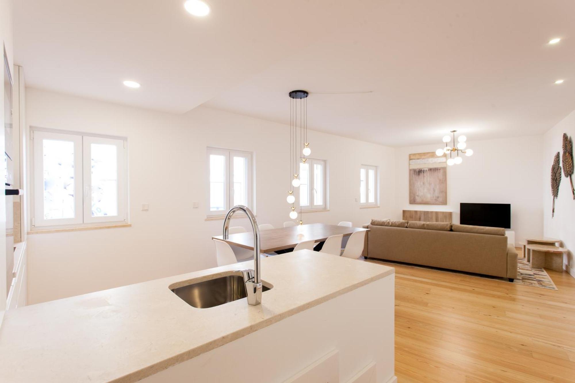 Mouraria Blue Three-Bedroom Apartment W/ Parking - By Lu Holidays Lissabon Exterior foto